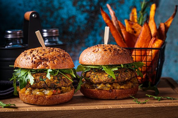 Peut-on faire des burgers de champignons pour une alternative végétarienne minceur?